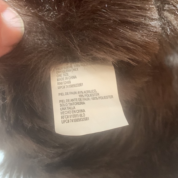 Woman’s Bucket Hat - Picture 6 of 6